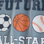 تی شرت آستین کوتاه پسرانه هومنیتی مدل WYKBTS9862-LTDEBLU